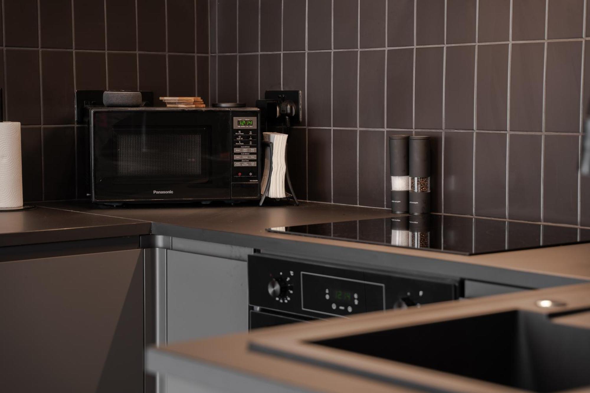 Stylish & Recently Refurbished Chester Apartment - Up To 6 外观 照片